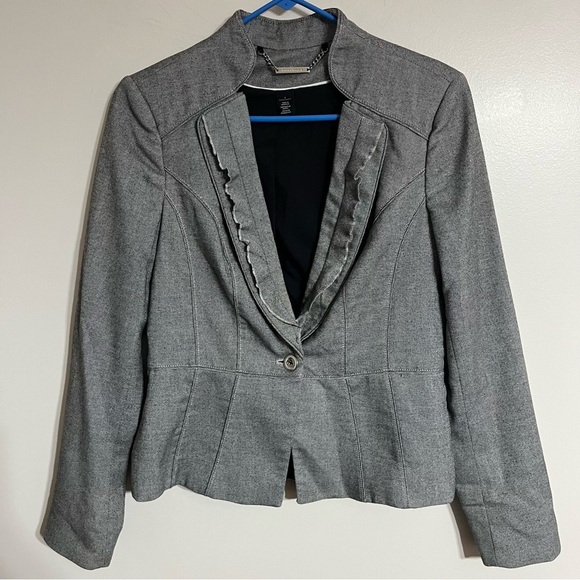White House Black Market Ruffle Front Single Button Blazer Jacket Size 6 Gray - Picture 1 of 8